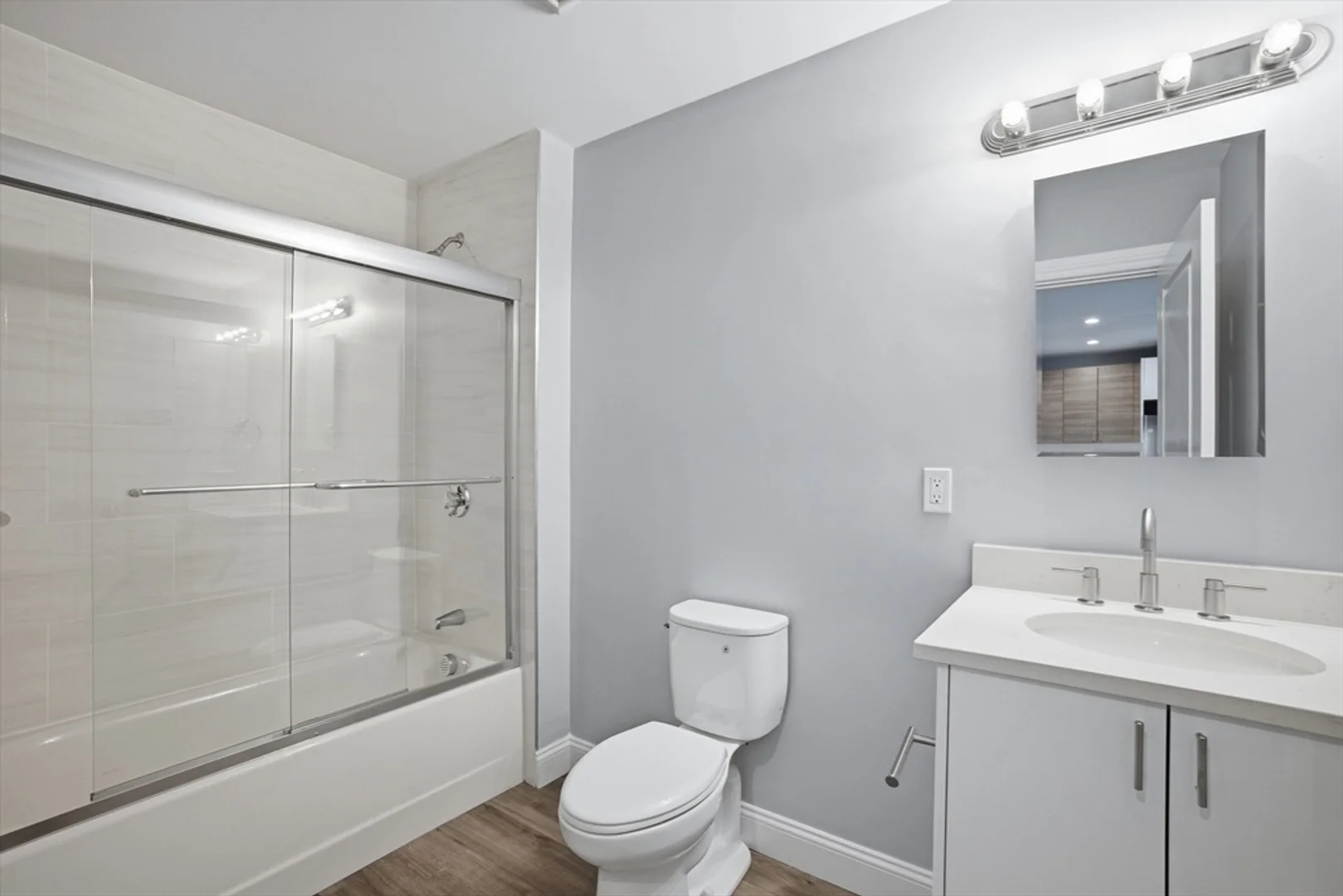 632, Centre St., Unit 305, Jamaica Plain, Boston, MA, 02139