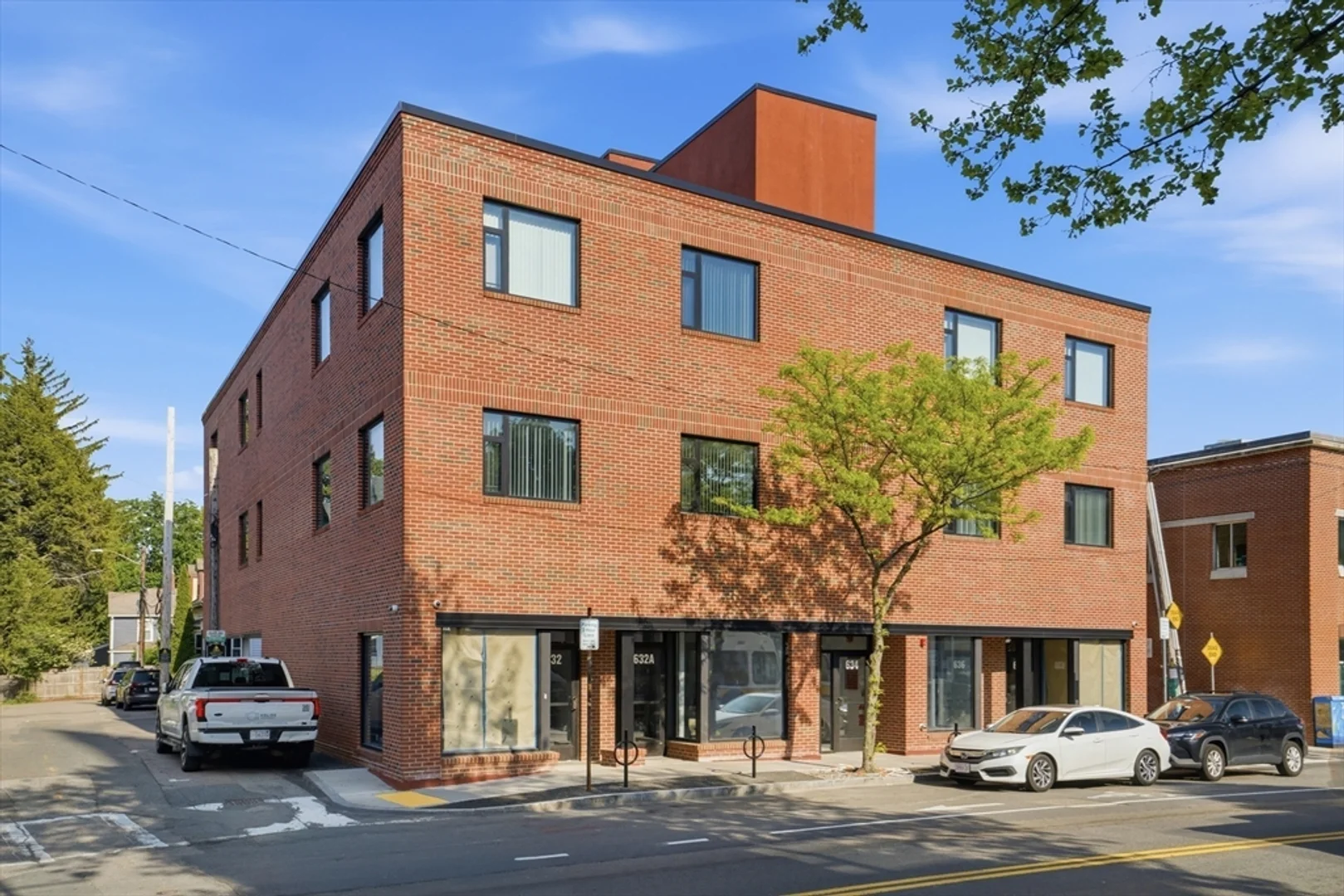 632, Centre St., Unit 305, Jamaica Plain, Boston, MA, 02139