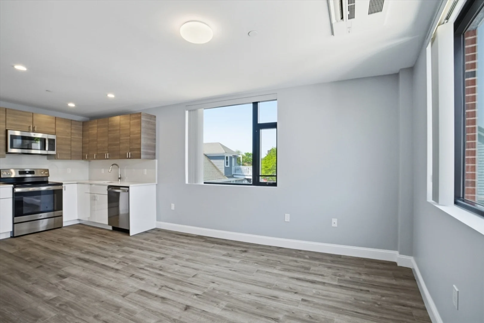 632, Centre St., Unit 303, Jamaica Plain, Boston, MA, 02139