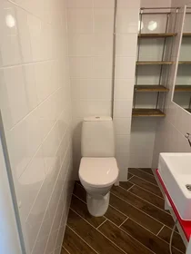 Stanza privata in Yläkartanontie, Espoo, immagine 7 di 10