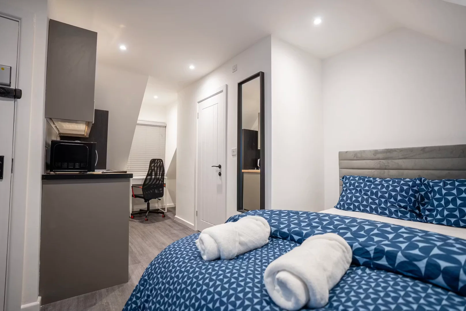 Chambre d'étudiant confortable et spacieuse dans 