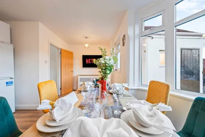 Apartamento inteiro em Allesley Old Road, Coventry, imagem 3 de 10