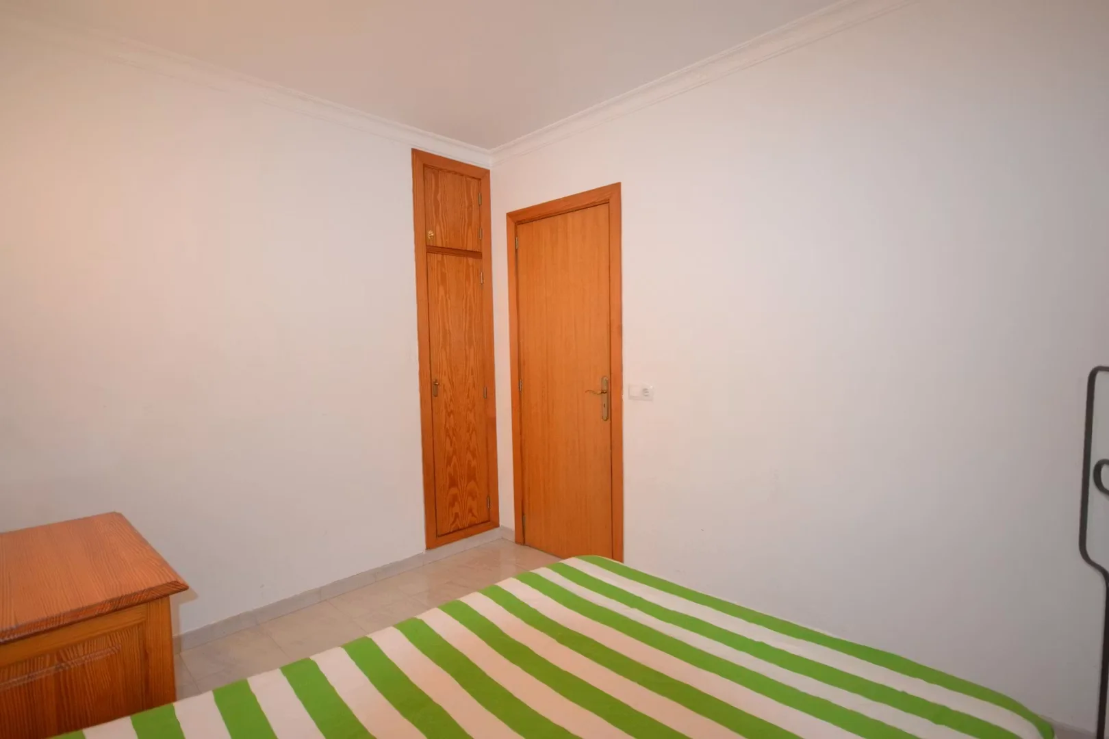 Cozy room for students available in