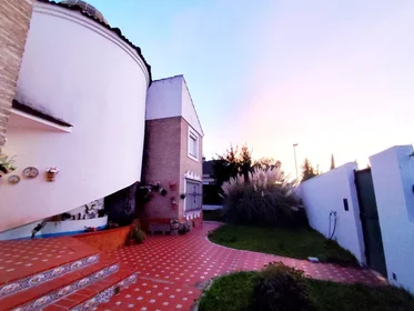 Privatzimmer in der Calle Moctezuma, Montequinto, bild 7 von 10
