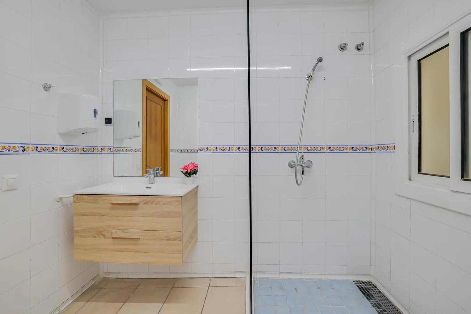 Quarto amigo do estudante em  com comodidades modernas