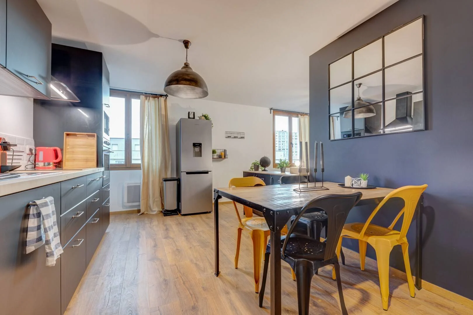 Room for rent in student apartment in , fully furnished
