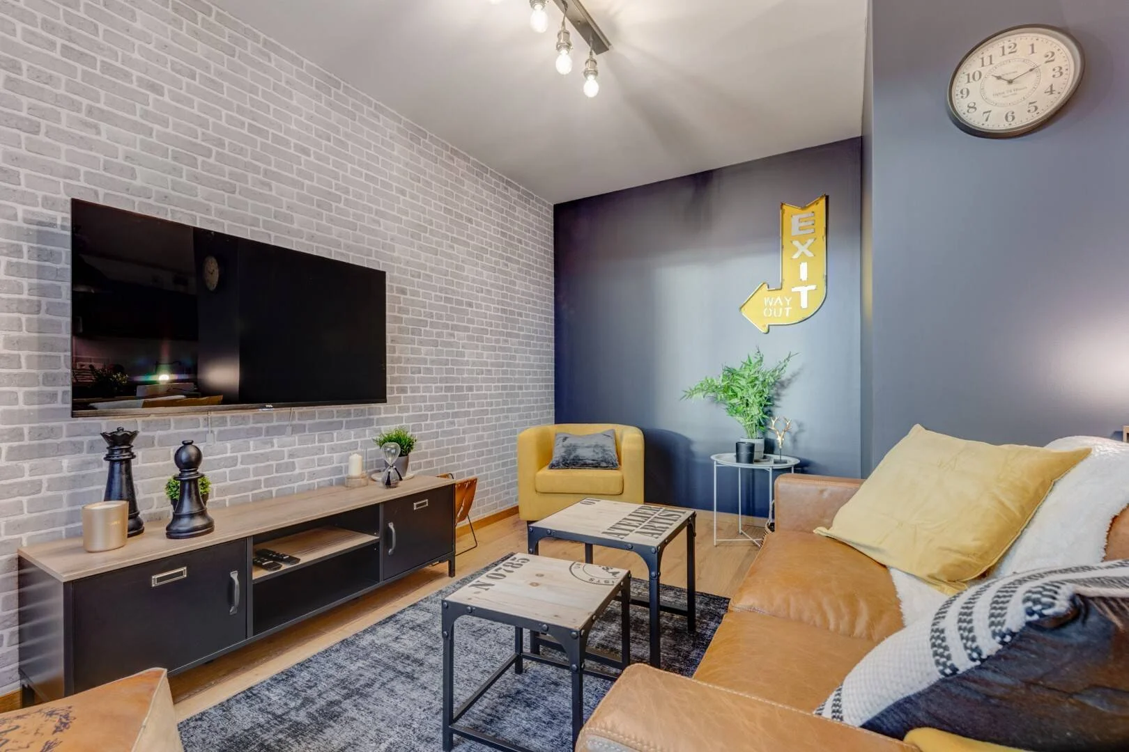 Room for rent in student apartment in , fully furnished
