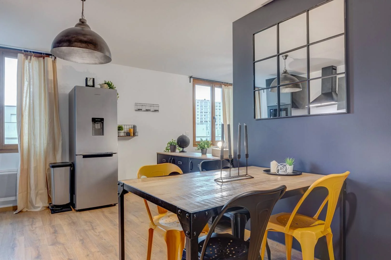 Room for rent in student apartment in , fully furnished