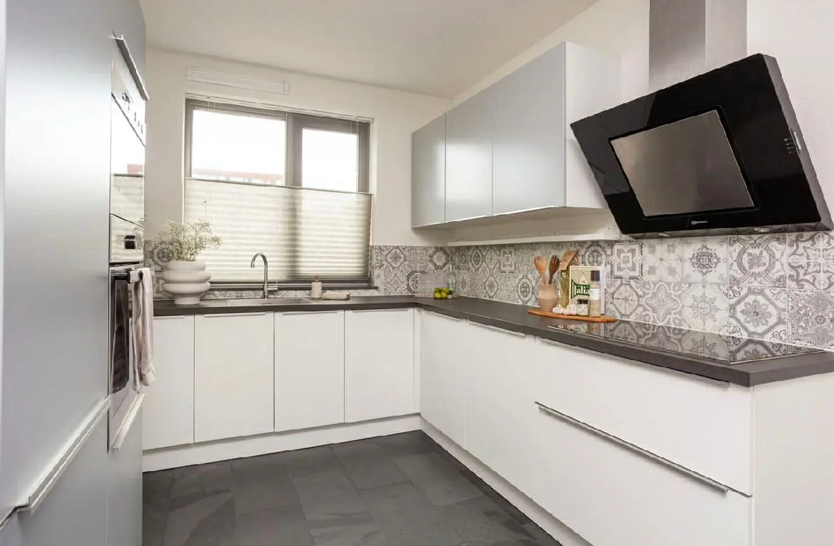 Habitación estudiantil económica con ubicación conveniente en 
