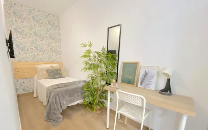 Günstiges Privatzimmer in {area}