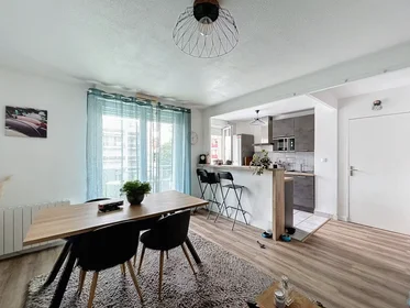 Logement entier à Rue Morel Ladeuil, Jaude-Fontgiève-Saint-Alyre, image 1 de 6