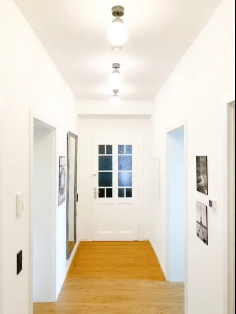 Economical student room with convenient location in 