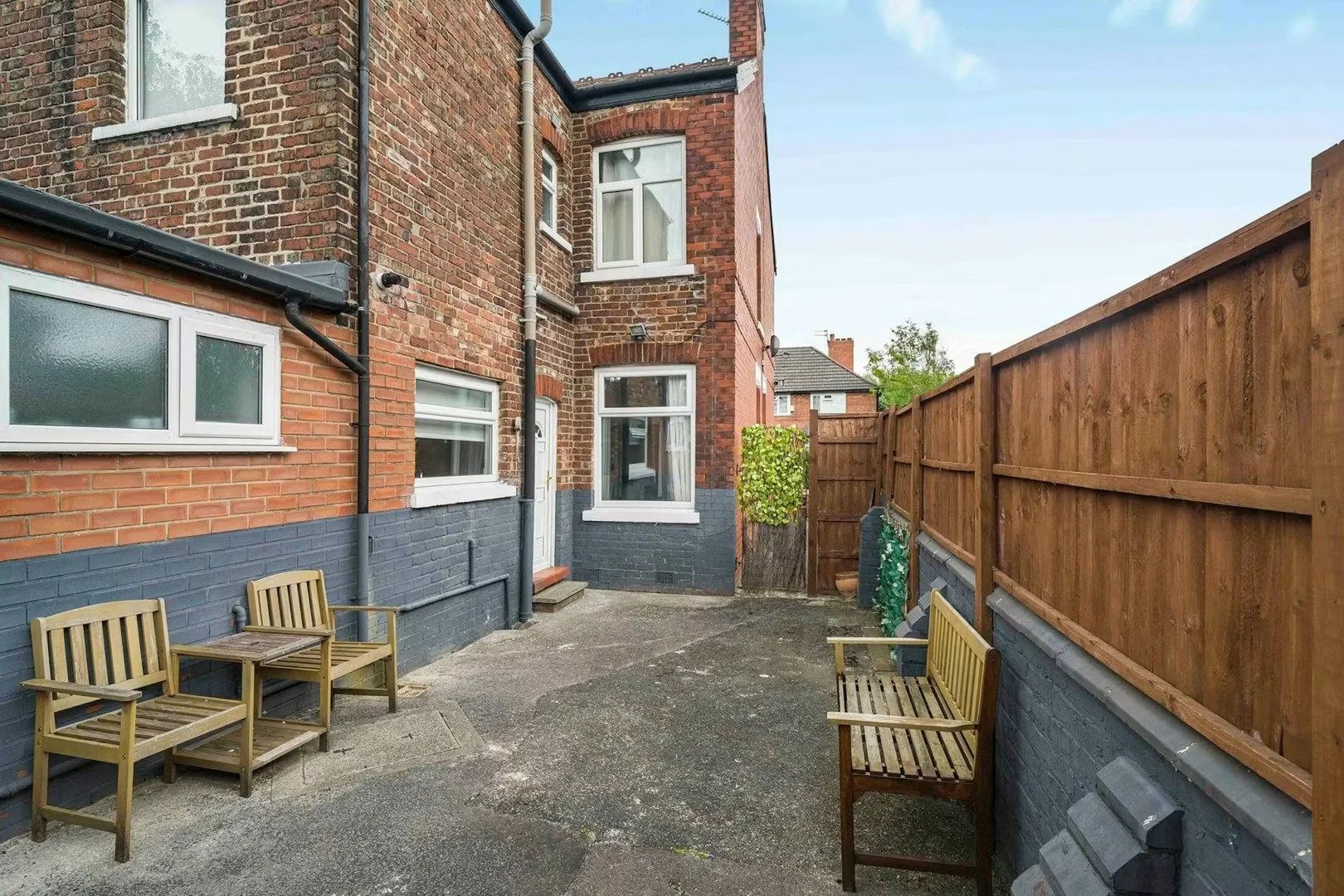 Saint Oswald's Road, Levenshulme