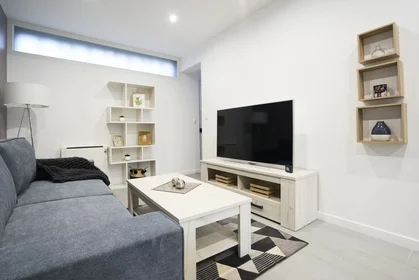 Privatzimmer in der 28 rue de la Phalecque, bild 3 von 22