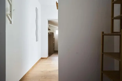 Private room at 106 Rue Émile Zola, 51100 Reims, France, image 3 of 21