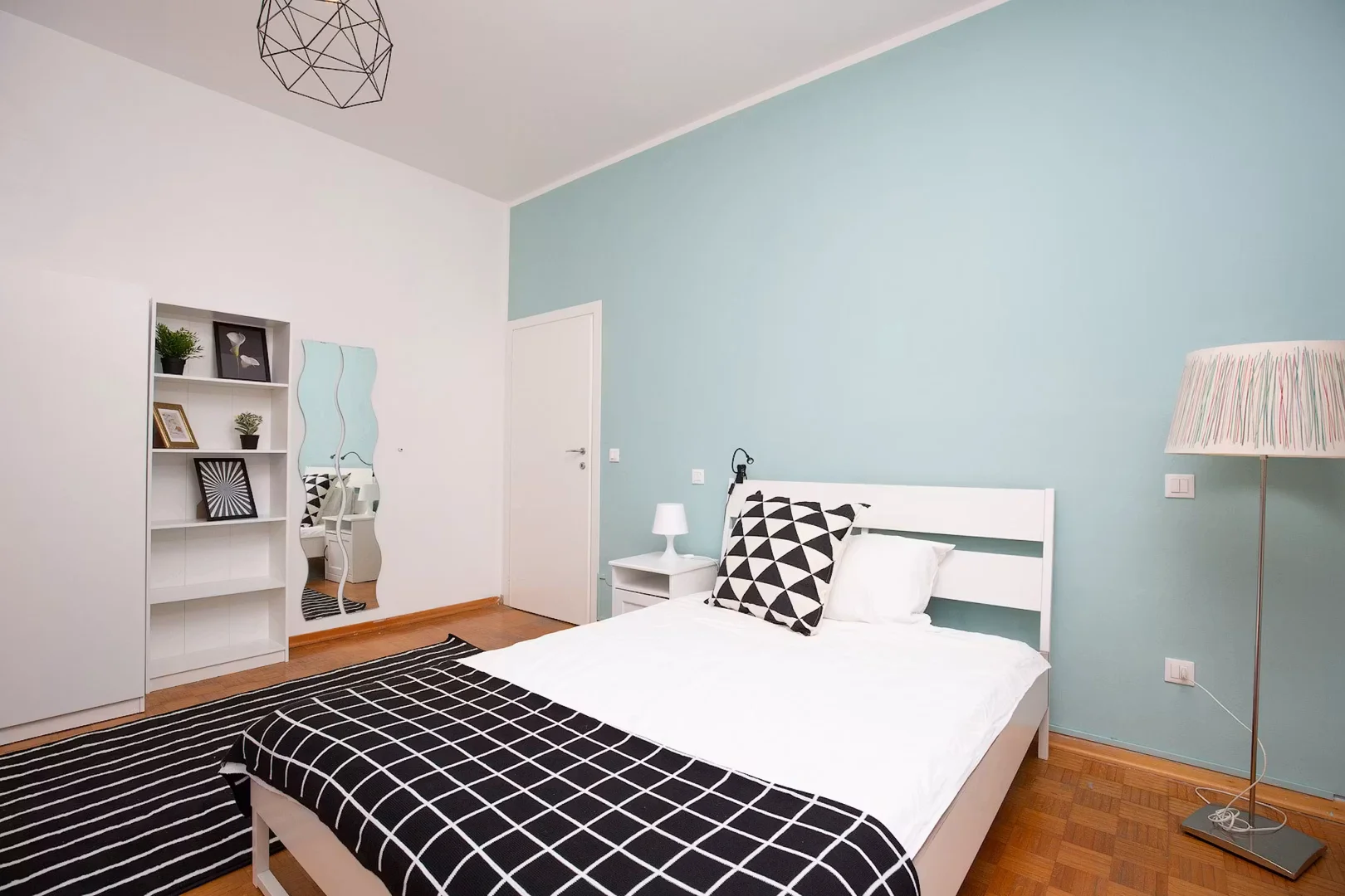 Habitación acogedora para estudiantes disponible en 
