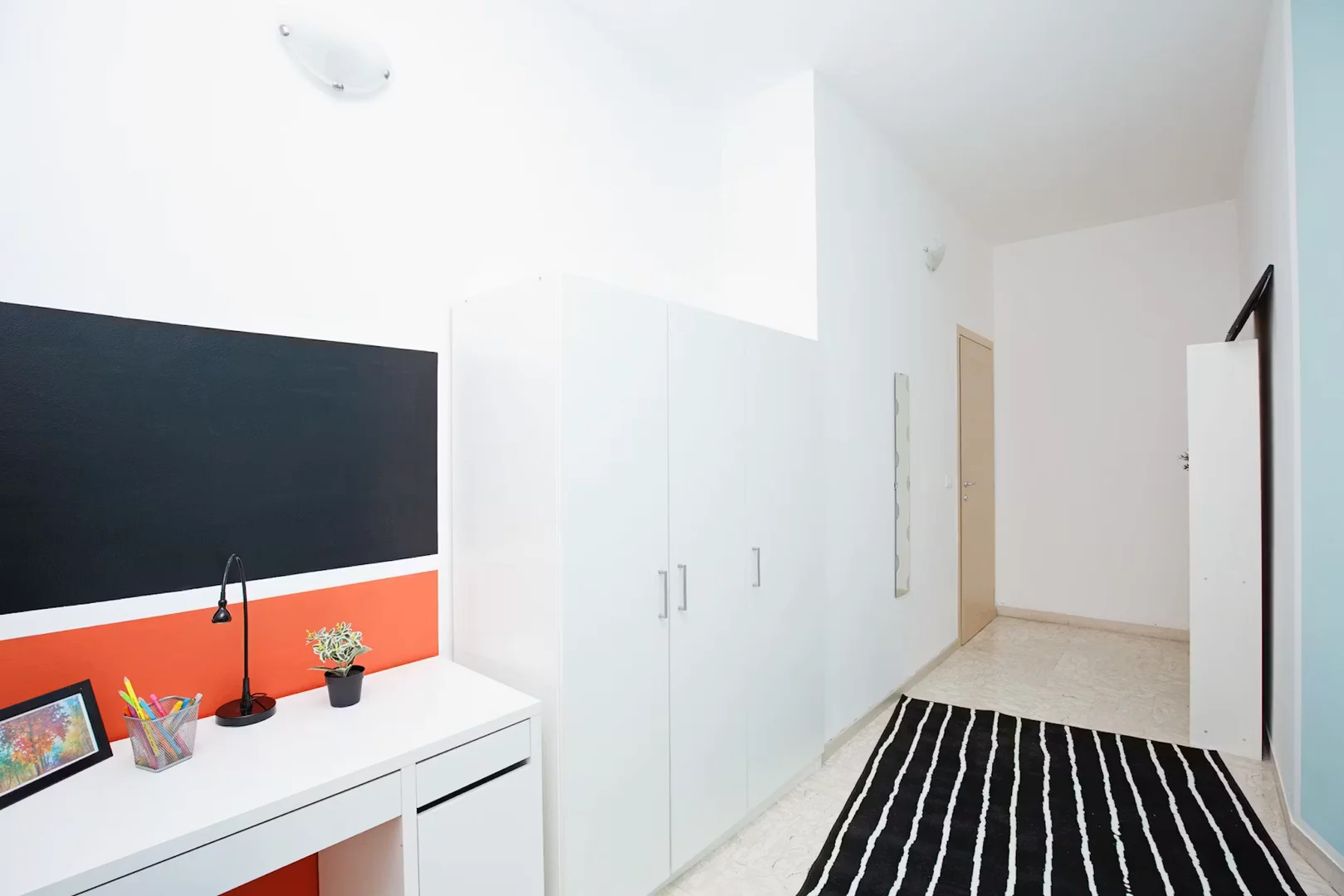 Bright and airy student room with easy university access in
