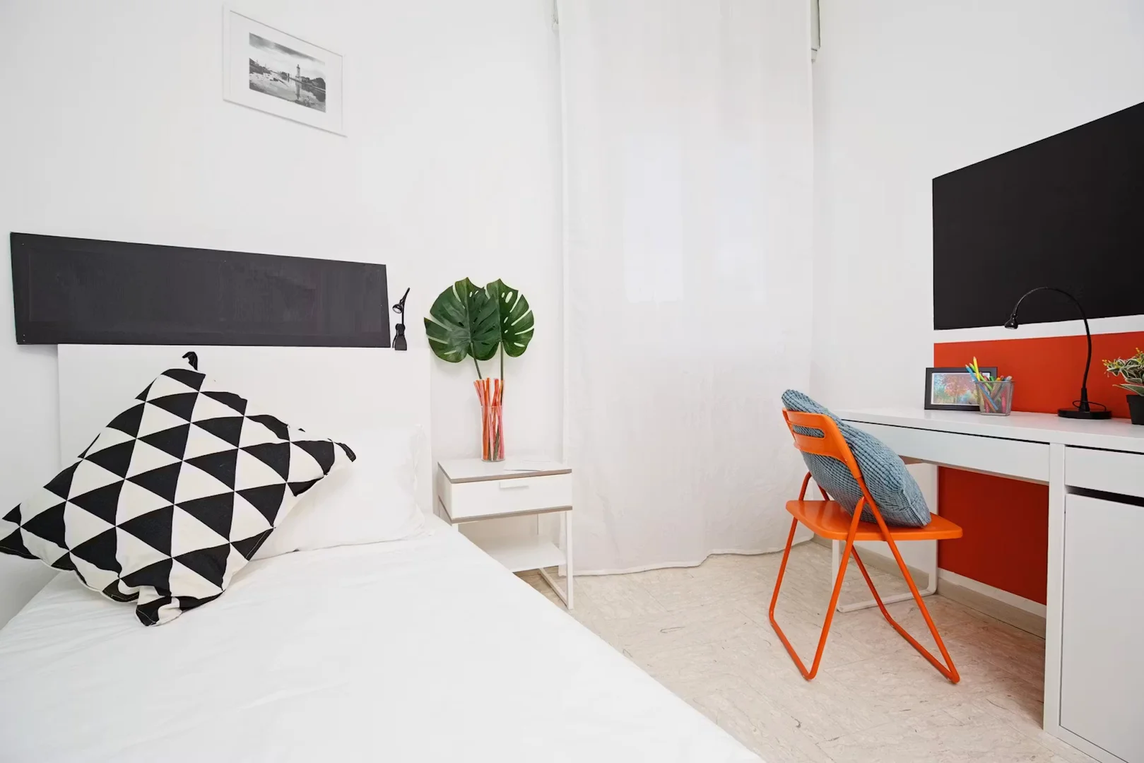 Budget-friendly student room close to campus in