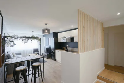 Habitación privada en 4 Pl. de la Division de Fer, 54000 Nancy, France, imagen 16 de 23