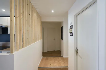 Habitación privada en 4 Pl. de la Division de Fer, 54000 Nancy, France, imagen 22 de 23