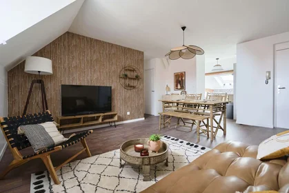 Private room at 14 Rue du Lieutenant Henri Crépin, 54000 Nancy, France, image 5 of 18