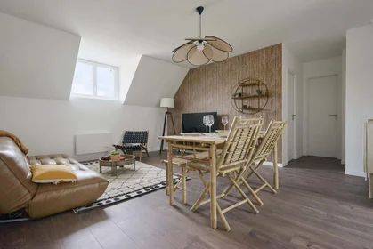Private room at 14 Rue du Lieutenant Henri Crépin, 54000 Nancy, France, image 9 of 18