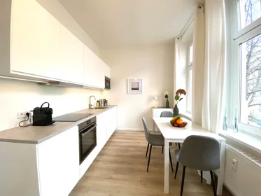 Appartamento intero in Winckelmannstraße, Stadtfeld Ost, immagine 5 di 10