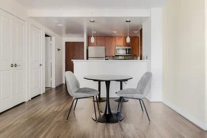 Logement entier à Fairfax Drive, Virginia Square, image 7 de 10