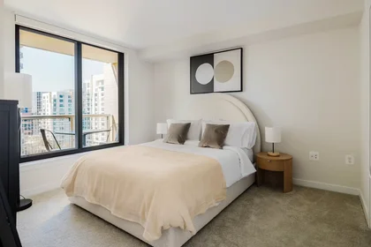 Logement entier à Fairfax Drive, Virginia Square, image 10 de 10