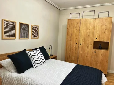 Chambre privée à Avenida de Balaídos, Balaídos, image 2 de 10