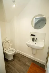 Alojamiento entero en Queens Court Road, Stoke-on-Trent, imagen 7 de 10