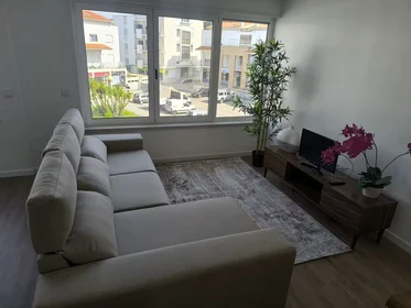 Logement entier à Rua do Infante Dom Fernando, Batalha, image 1 de 10