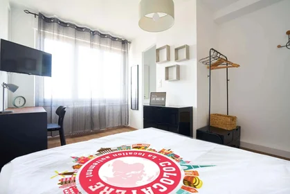 Chambre privée à 250 Rue Jeanne d'Arc, 54000 Nancy, France, image 5 de 15