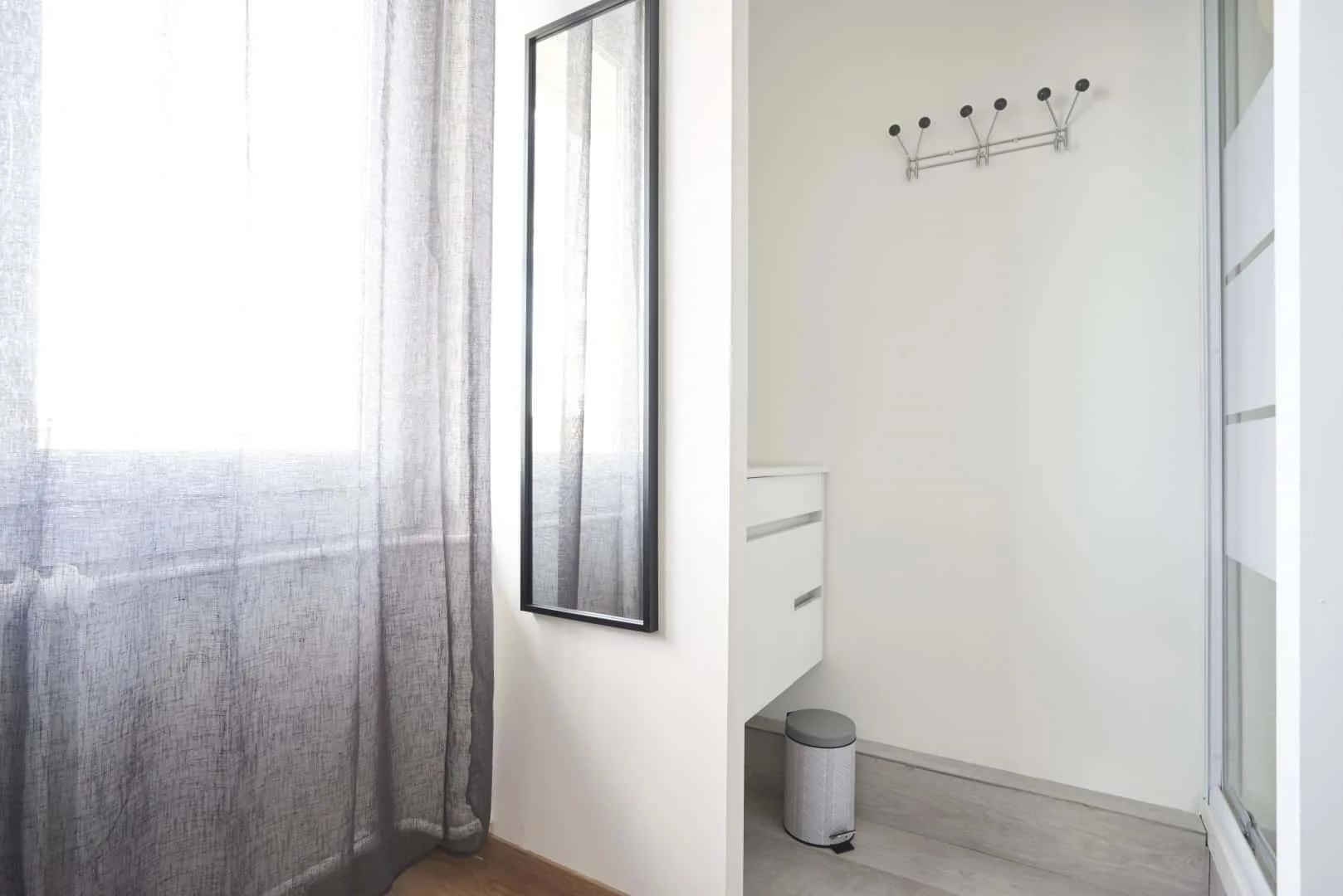 Habitación estudiantil económica con ubicación conveniente en 