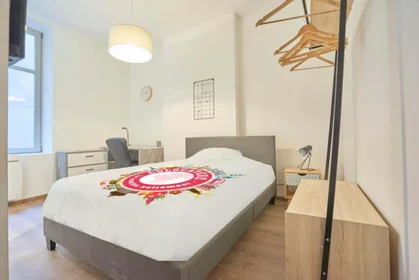 Habitación privada en 5 Av. Foch, 54000 Nancy, France, imagen 1 de 12