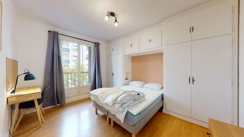 Chambre privée à boulevard Camille Flammarion, image 1 de 10