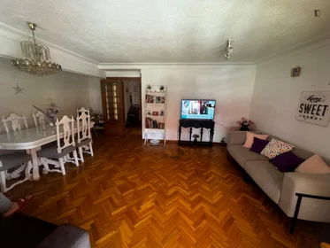 Private room at Calle de la industria, image 14 of 24