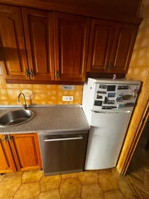Private room at Calle de la industria, image 18 of 24