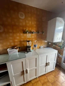 Private room at Calle de la industria, image 21 of 24