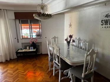 Private room at Calle de la industria, image 6 of 24