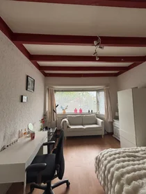 Quarto privado em Goudsbloemstraat, imagem 1 de 7