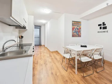 Stanza privata in Via Ernesto Breda, immagine 6 di 13