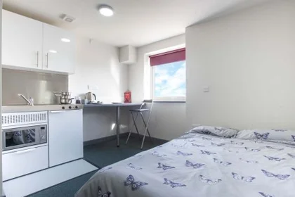 Studio im Wohnheim in der Poulson House, Spark St, Stoke-on-Trent ST4 1AB, United Kingdom      , bild 2 von 18