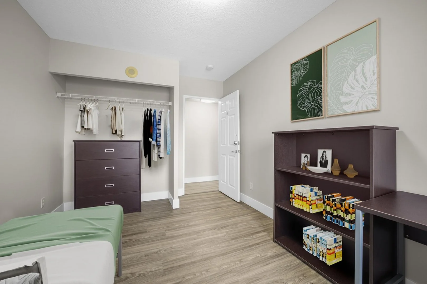 345 King St N, Waterloo, ON N2J 2Z1, Canada