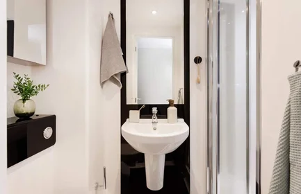 私人房间 在住宅内 在 8 Oldham St, Liverpool L1 2SU, United Kingdom, 18的图像18