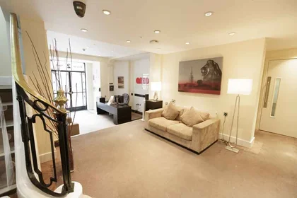 Monolocale in residence in 2 Devonshire St, London W1W 5DB, United Kingdom, immagine 12 di 33