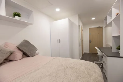 Privatzimmer im Wohnheim in der Winnall Close, Winchester, SO23 0LG, bild 3 von 23