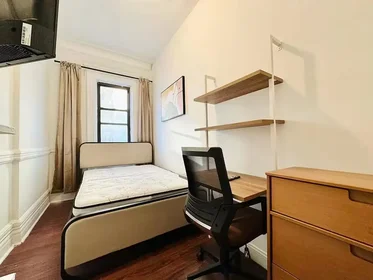 整租 在住宅内 在 256 west 108th street,  5W, Upper West Side, New York, NY, 10025, 13的图像1