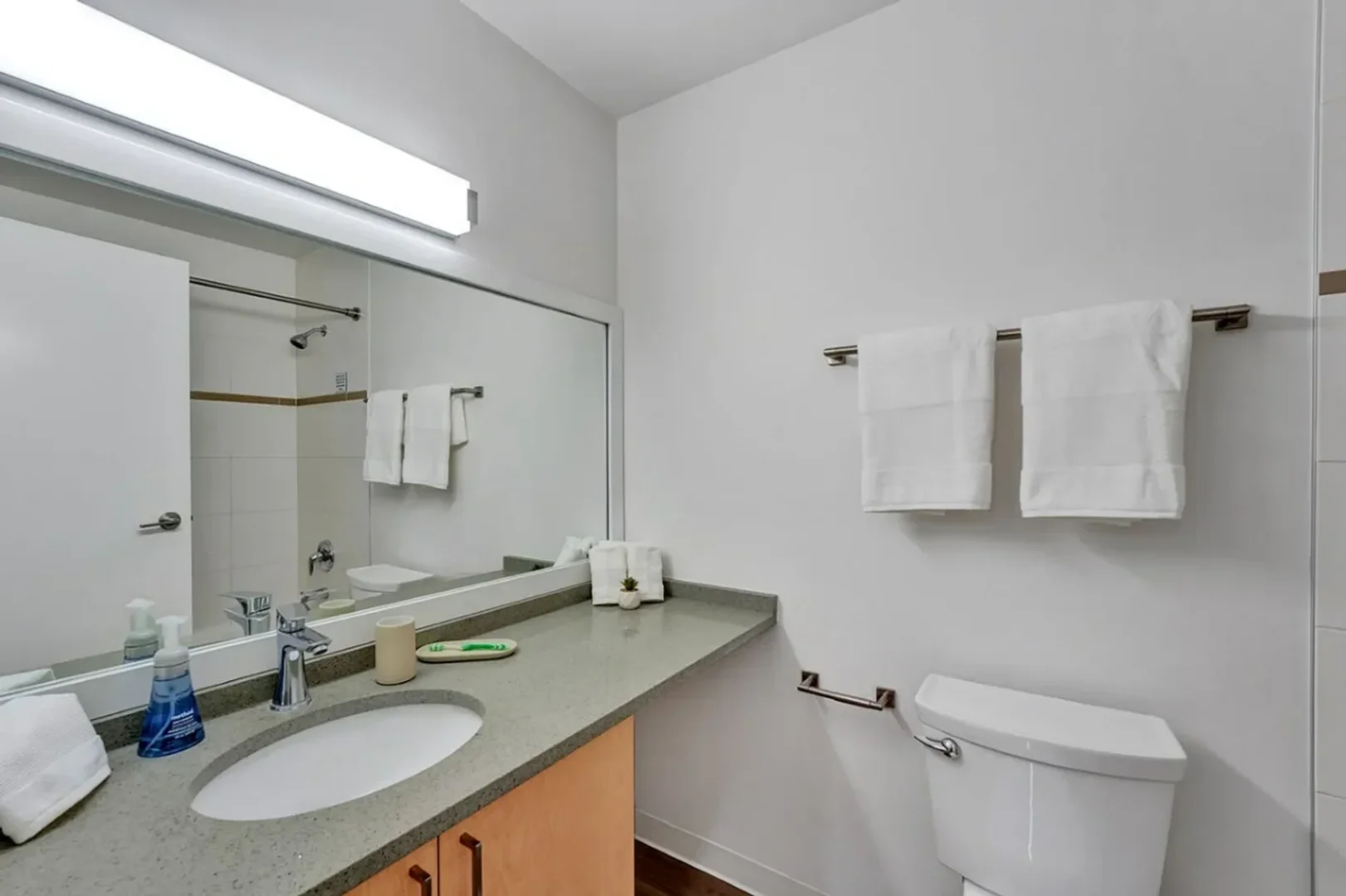 8950 University High St, Burnaby, BC V5A 4Y8, Canada