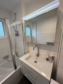 Privatzimmer in der Bremer Straße, Eschborn, bild 9 von 10
